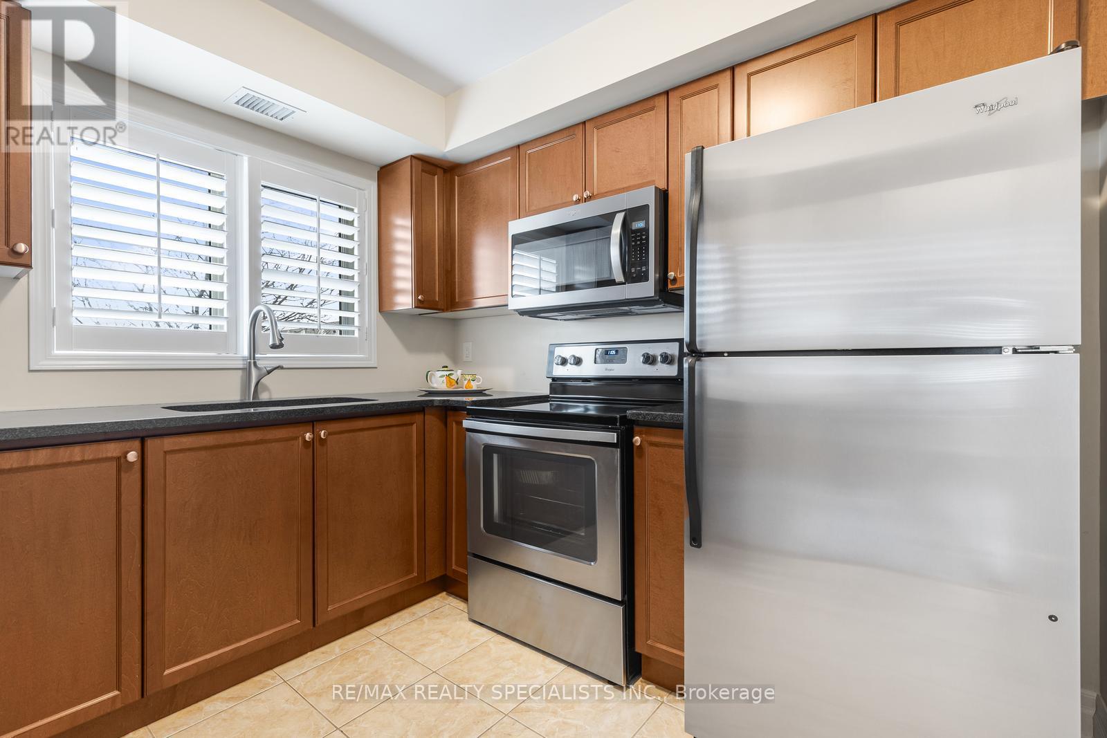 209 - 1045 Nadalin Heights, Milton, Ontario  L9T 8R5 - Photo 7 - W13661962