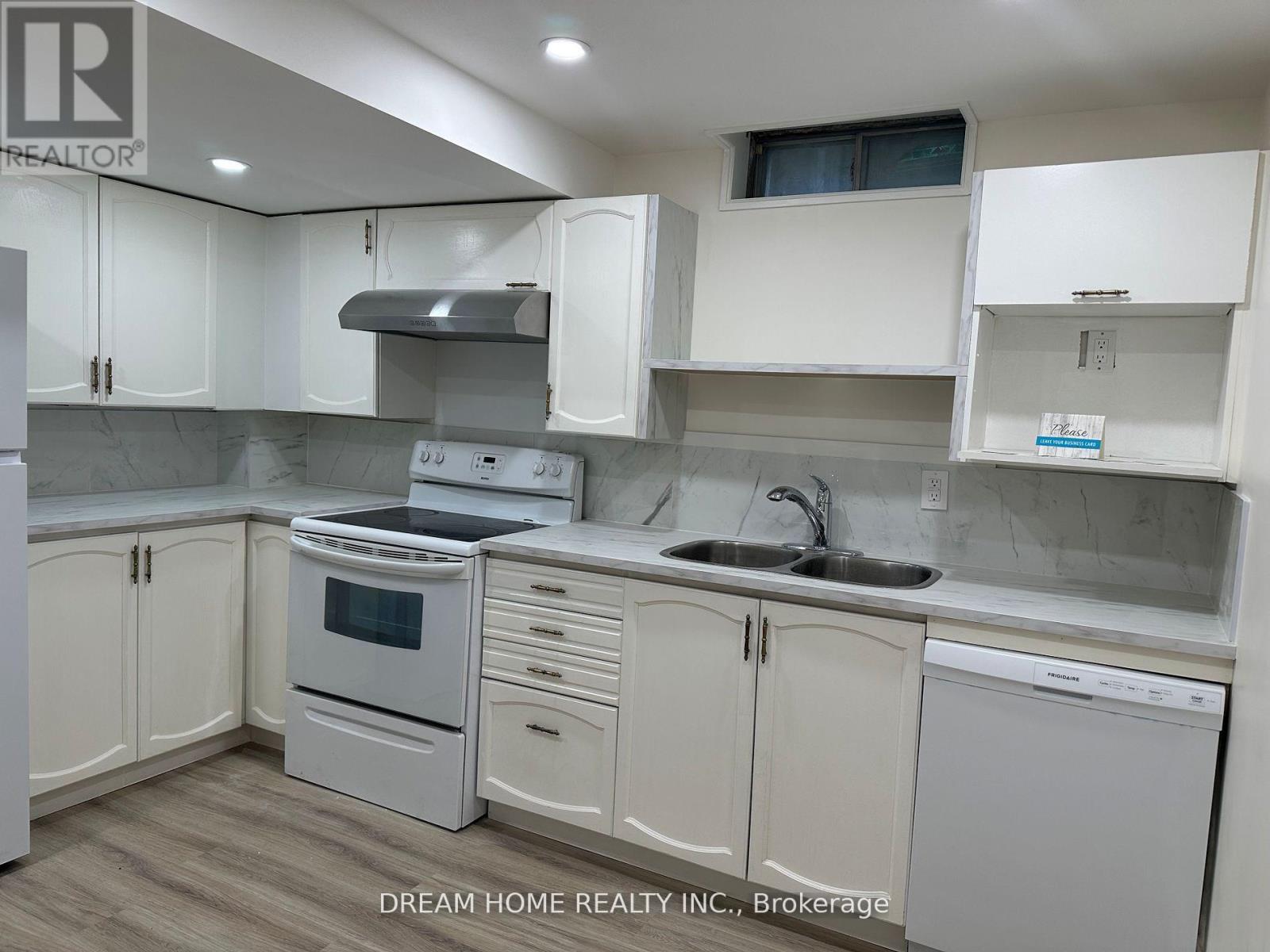 Lower - 3269 Magwood Road, Mississauga, Ontario L5L 5G6 - Photo 2 - W13661966