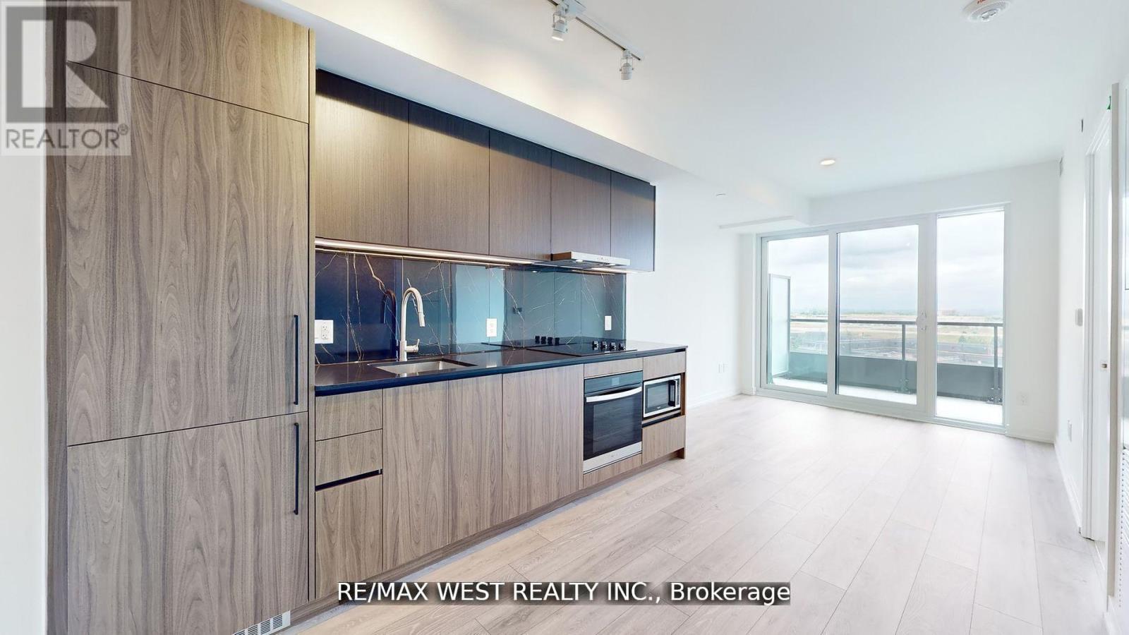 1023 - 1100 Sheppard Avenue W, Toronto, Ontario  M3J 0H1 - Photo 9 - W13661998