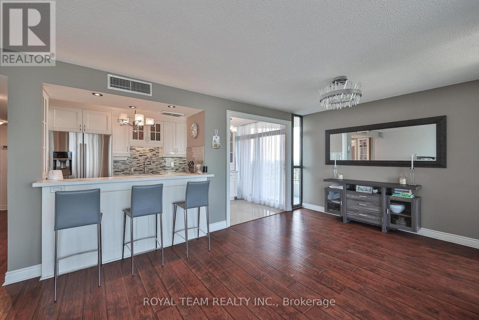 2004 - 1333 Bloor Street, Mississauga, Ontario  L4Y 3T6 - Photo 11 - W13662016