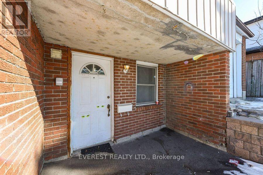 7549 Catalpa Road, Mississauga, Ontario  L4T 2T2 - Photo 11 - W13662030