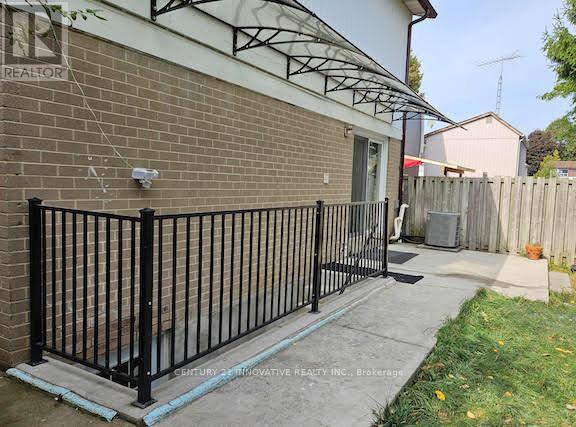 38 Jackman Drive, Brampton, Ontario  L6S 2L8 - Photo 5 - W13662082