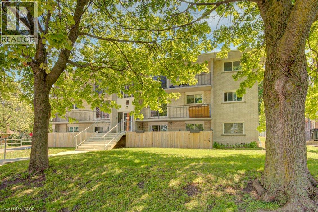 317 Erb Street W Unit# 11, Waterloo, Ontario  N2L 1W4 - Photo 2 - 40854829