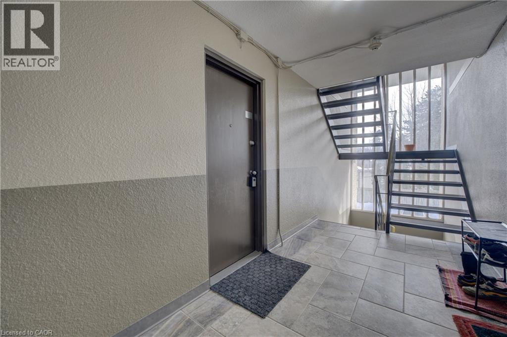 317 Erb Street W Unit# 11, Waterloo, Ontario  N2L 1W4 - Photo 7 - 40854829