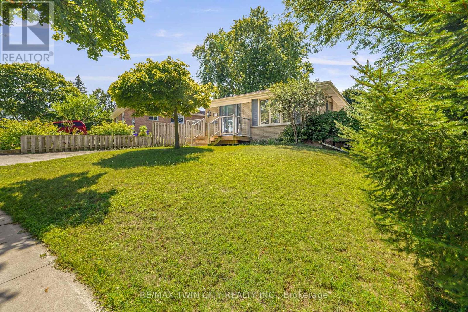 160 Woodlawn Avenue, Brantford, Ontario  N3R 5H4 - Photo 3 - X13661944