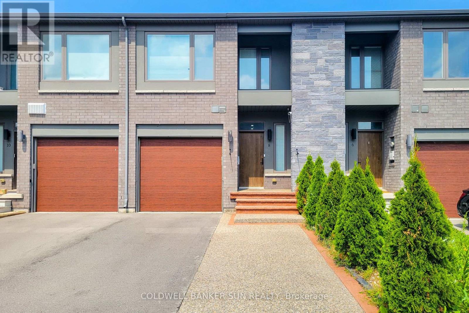 8 Bedrock Drive, Hamilton, Ontario  L8J 0K6 - Photo 1 - X13662074