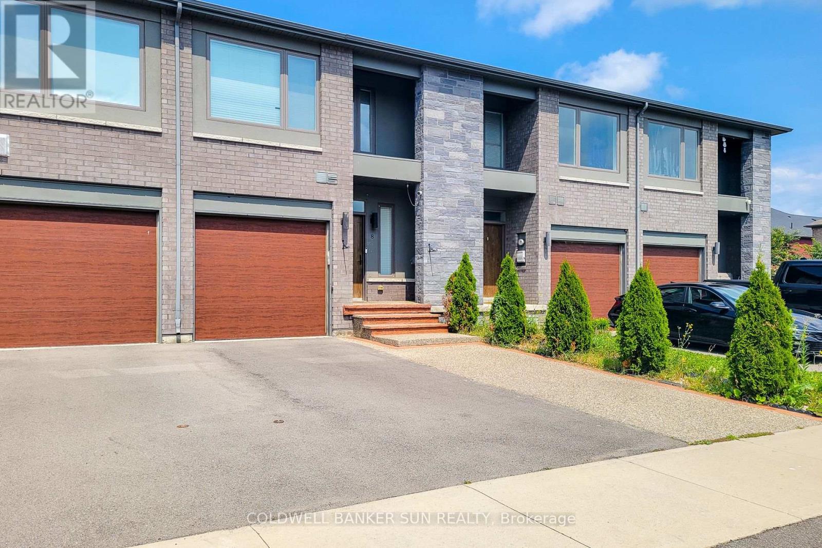 8 Bedrock Drive, Hamilton, Ontario  L8J 0K6 - Photo 3 - X13662074