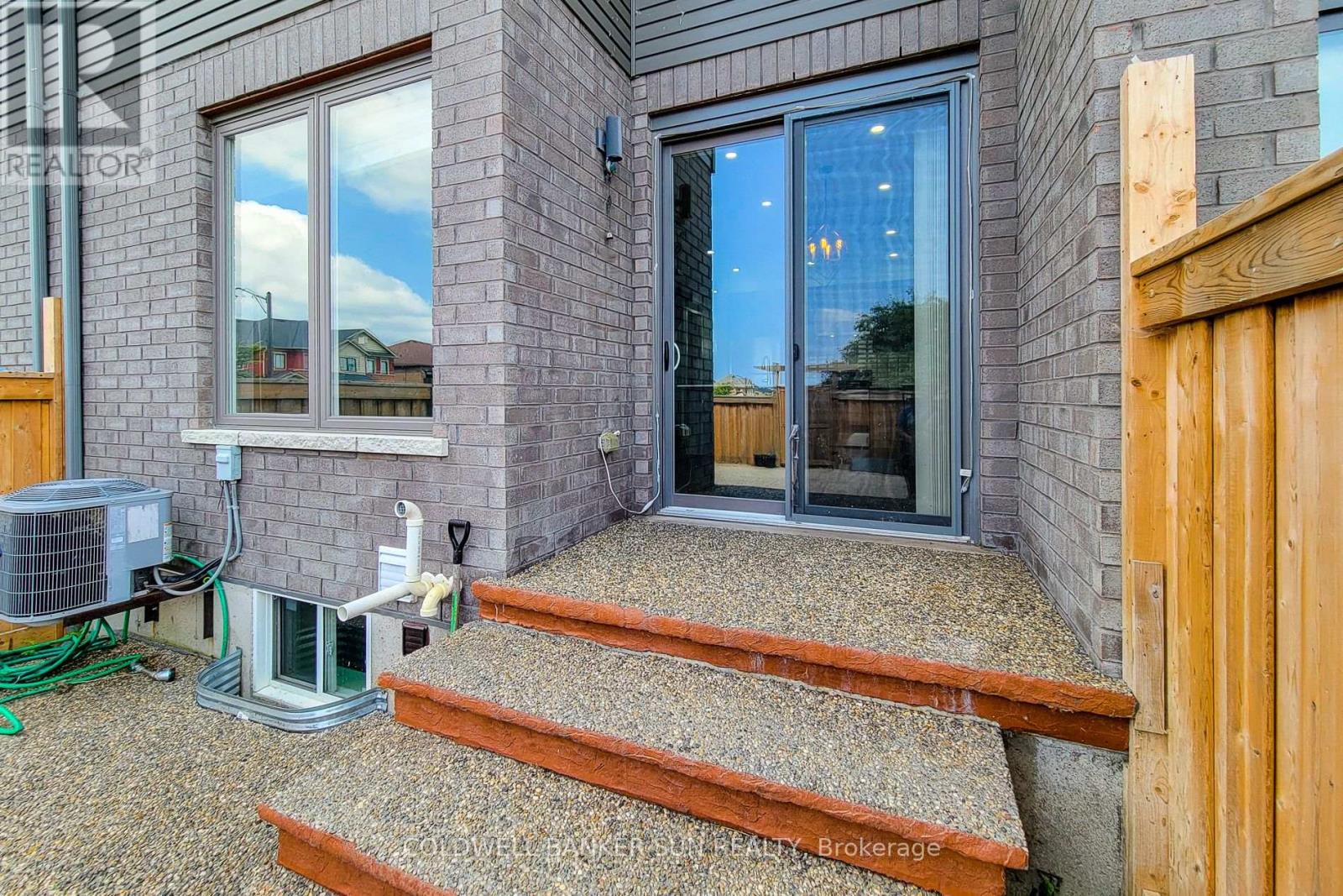 8 Bedrock Drive, Hamilton, Ontario  L8J 0K6 - Photo 46 - X13662074