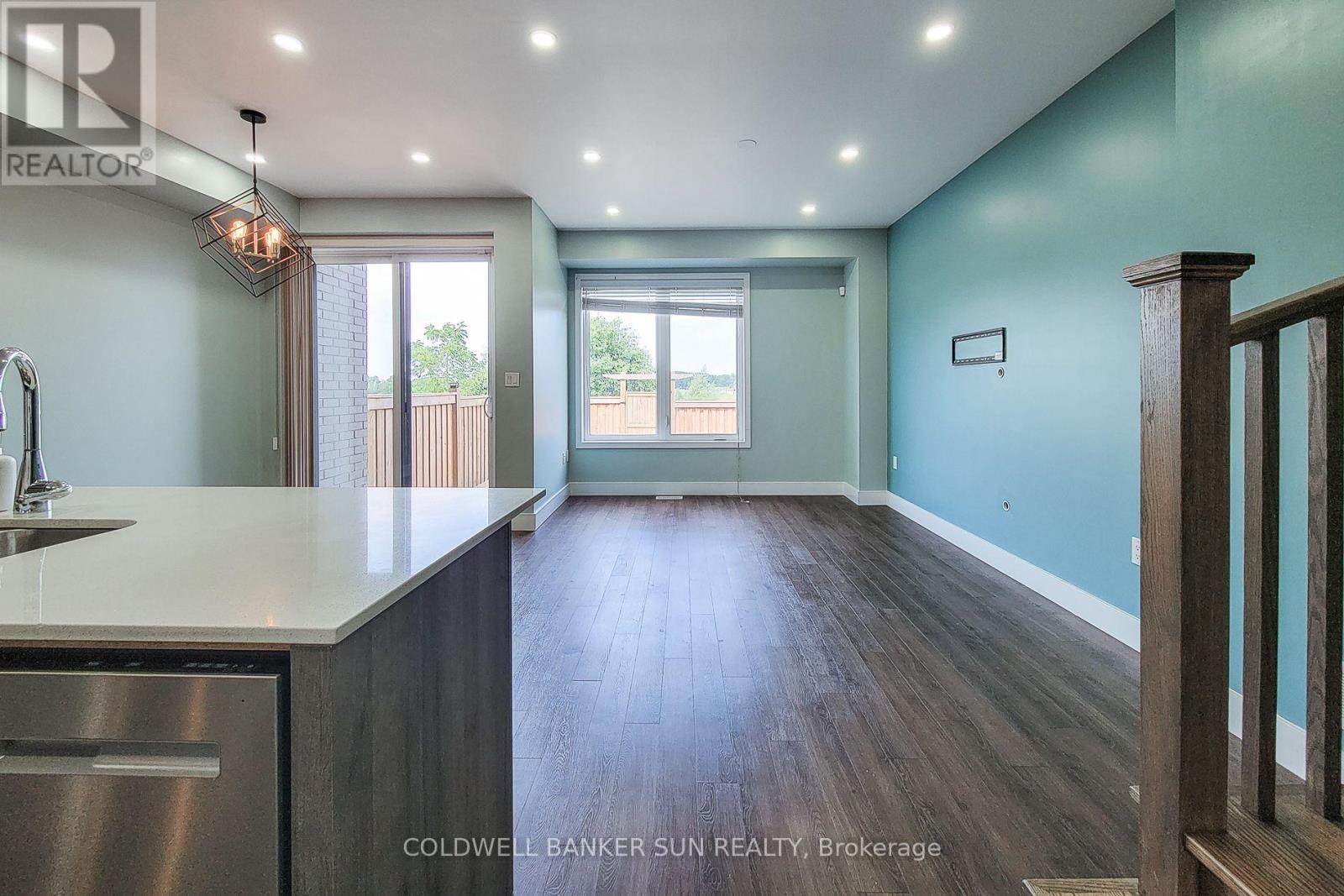 8 Bedrock Drive, Hamilton, Ontario  L8J 0K6 - Photo 8 - X13662074