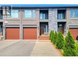 8 BEDROCK DRIVE, Hamilton, Ontario