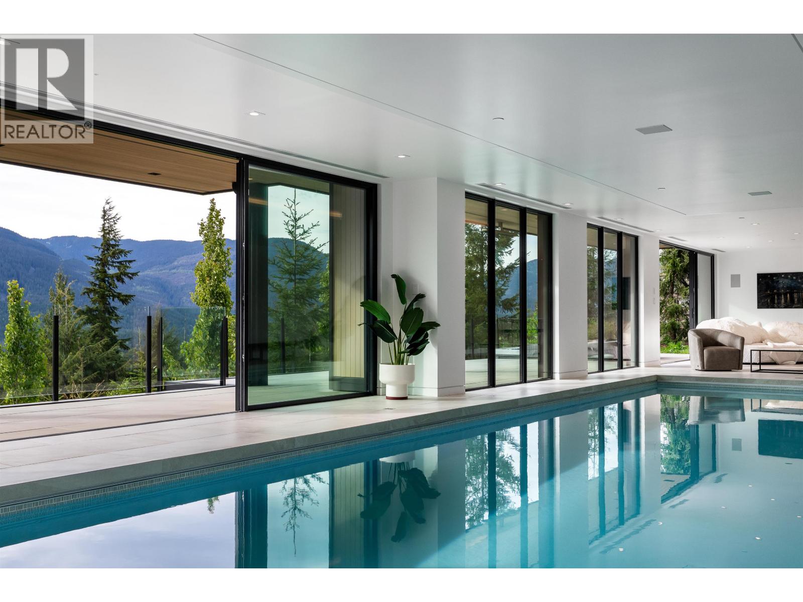 3824 Sunridge Drive, Whistler, British Columbia  V8E 0W1 - Photo 35 - R3126771