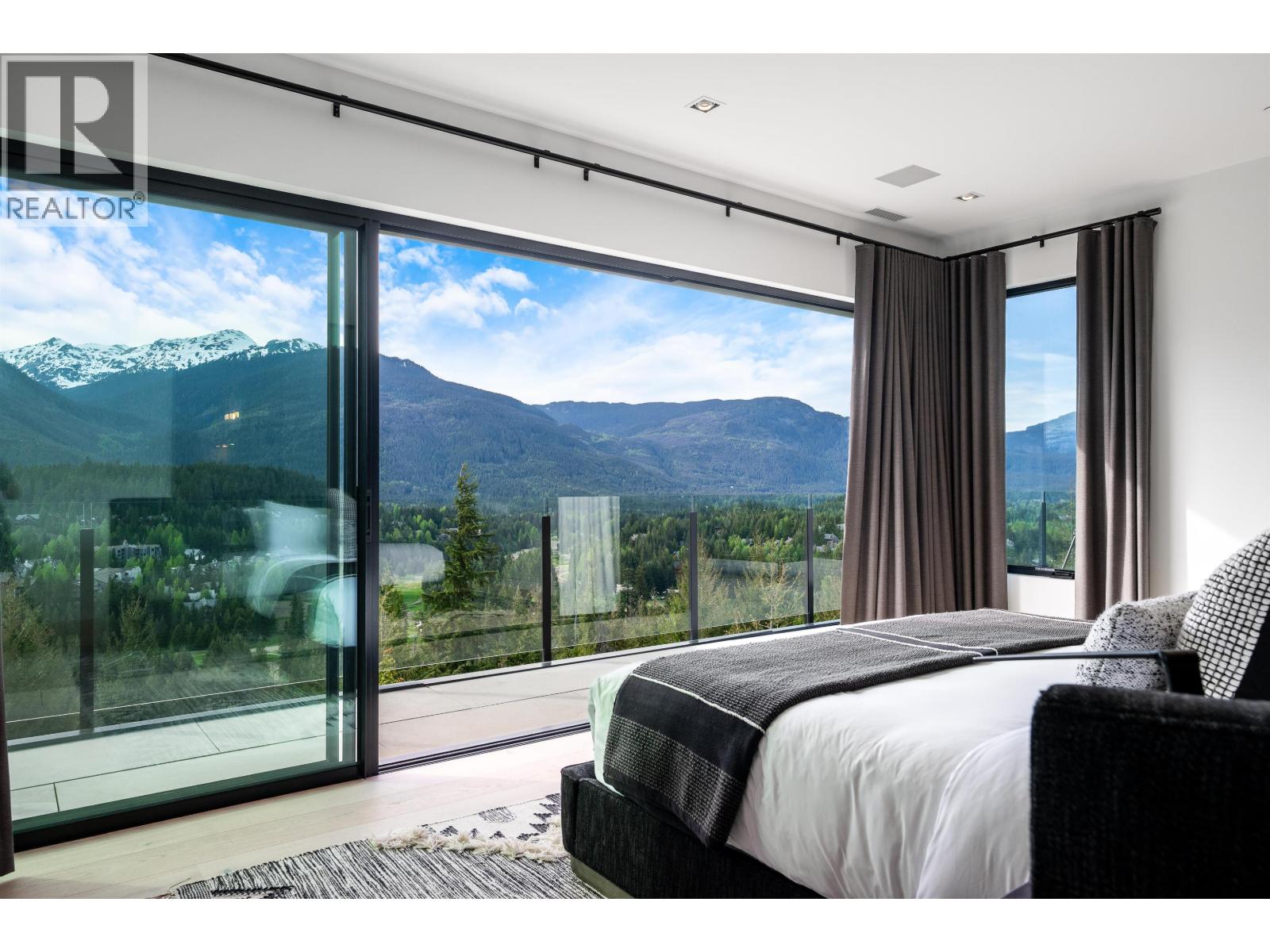 3824 Sunridge Drive, Whistler, British Columbia  V8E 0W1 - Photo 29 - R3126771