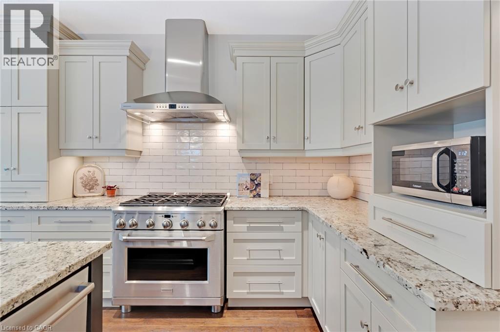 269 Carriage Way S, Waterloo, Ontario  N2K 1S7 - Photo 15 - 40848688