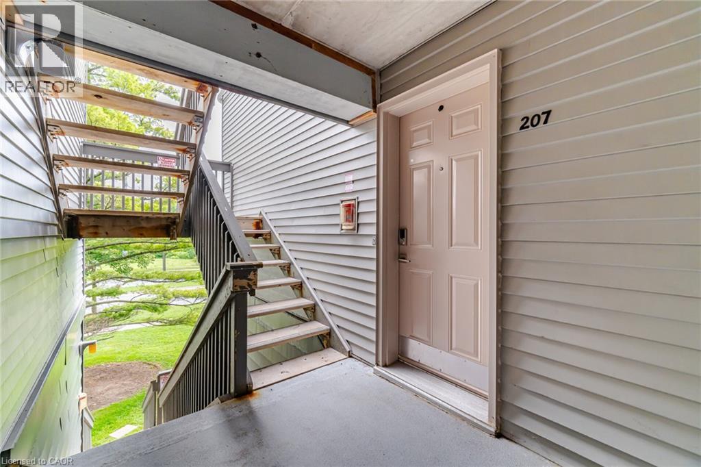 2020 Cleaver Avenue Unit# 207, Burlington, Ontario  L7M 4C2 - Photo 4 - 40854248