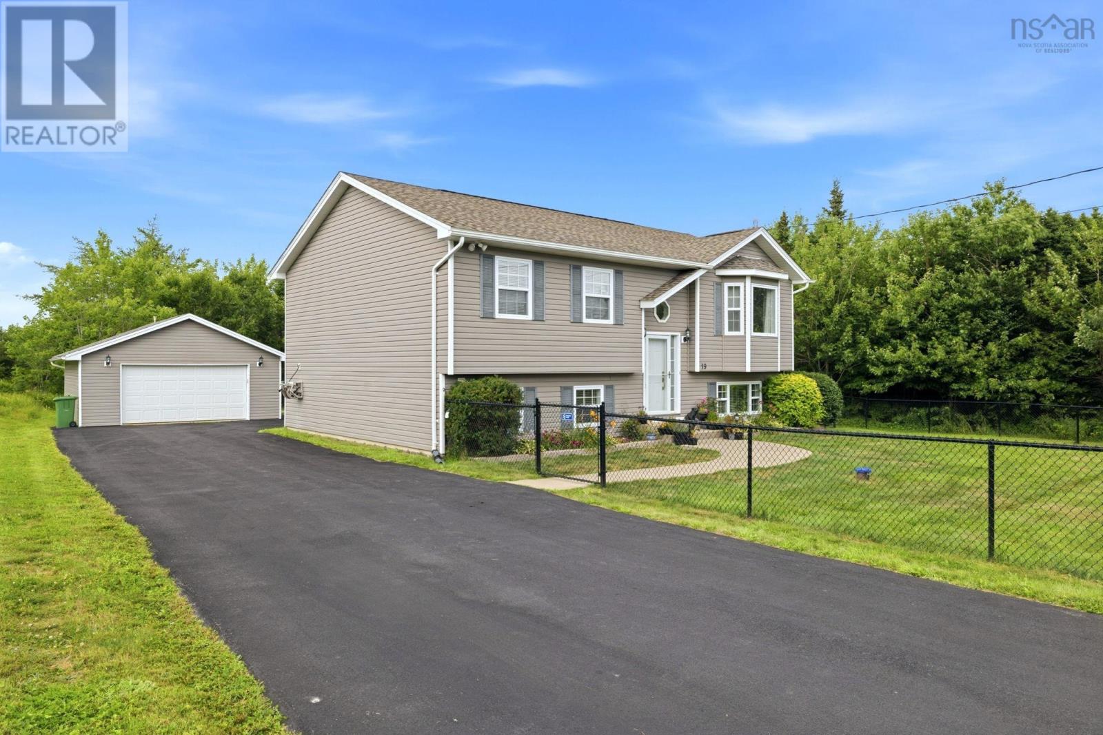 19 Marjorie Drive, West Porters Lake, Nova Scotia  B3E 1N2 - Photo 28 - 202620265