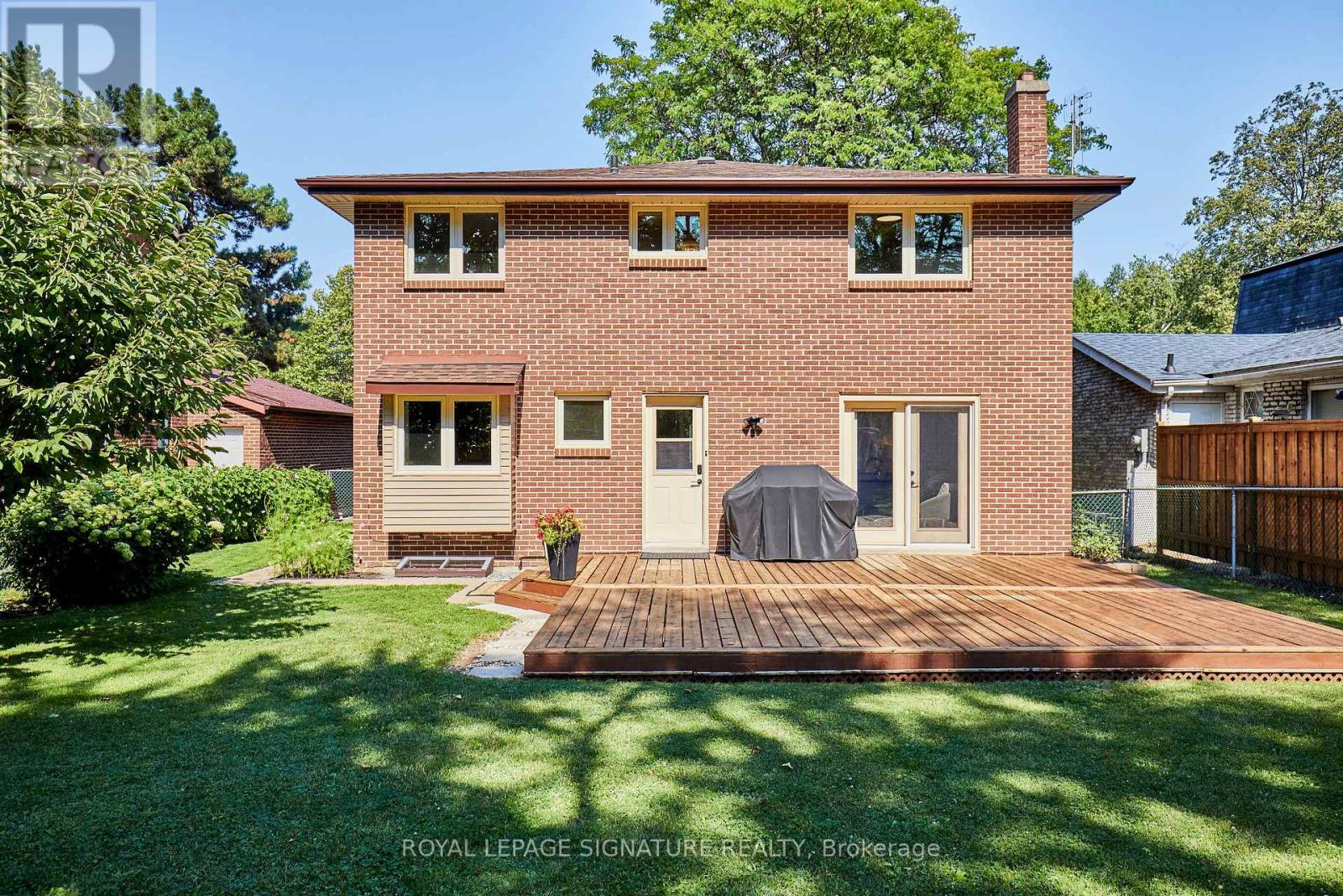 122 Heatherside Drive, Toronto, Ontario  M1W 1T8 - Photo 36 - E13660824