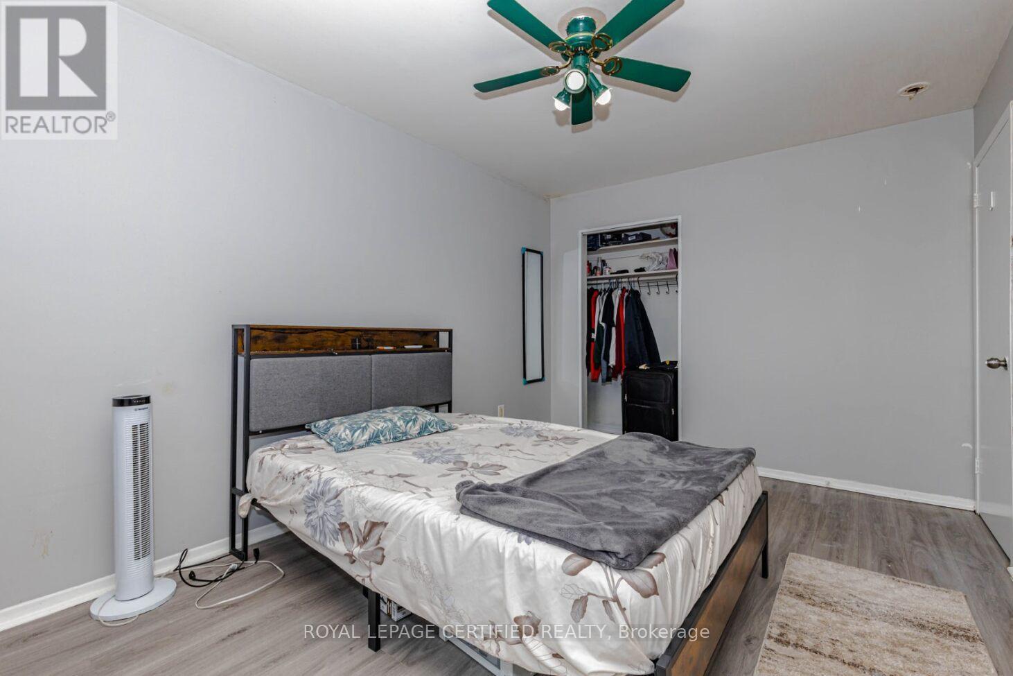 7256 Lancaster Avenue S, Mississauga, Ontario  L4T 2L6 - Photo 14 - W12983112