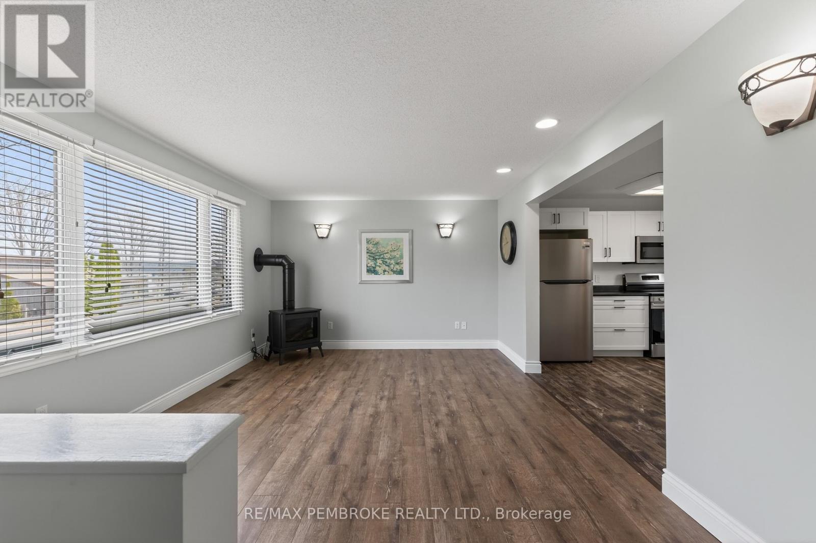12 Alder Crescent, Deep River, Ontario  K0J 1P0 - Photo 10 - X13047572
