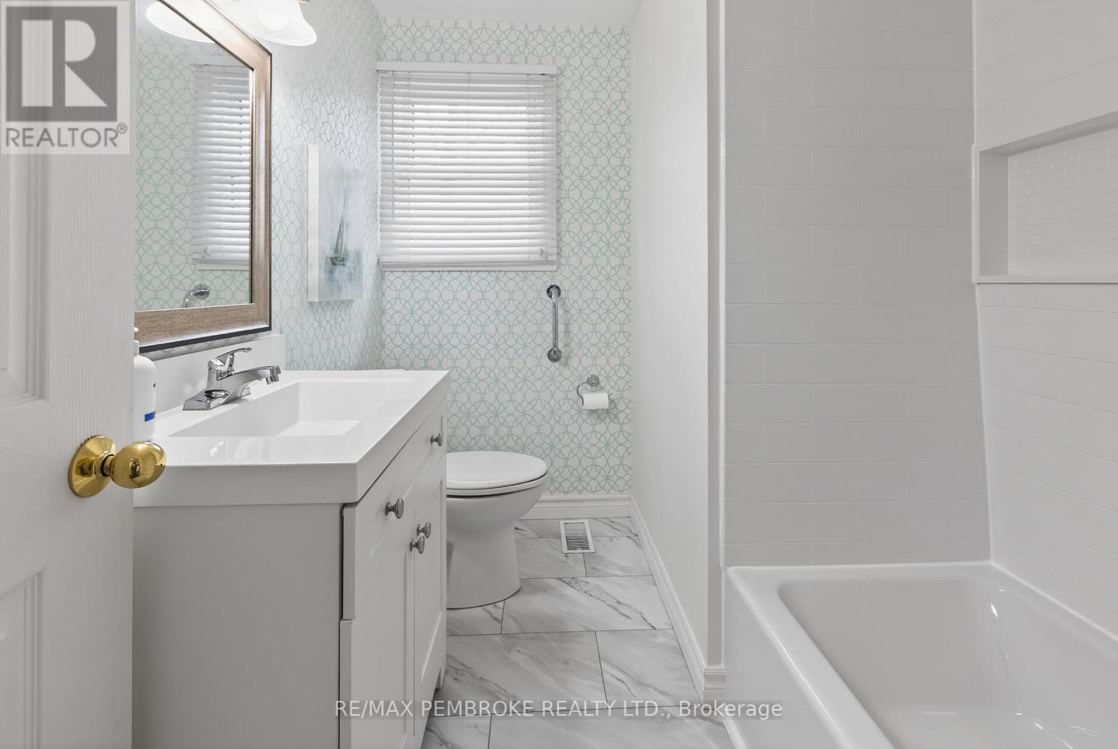 12 Alder Crescent, Deep River, Ontario  K0J 1P0 - Photo 32 - X13047572