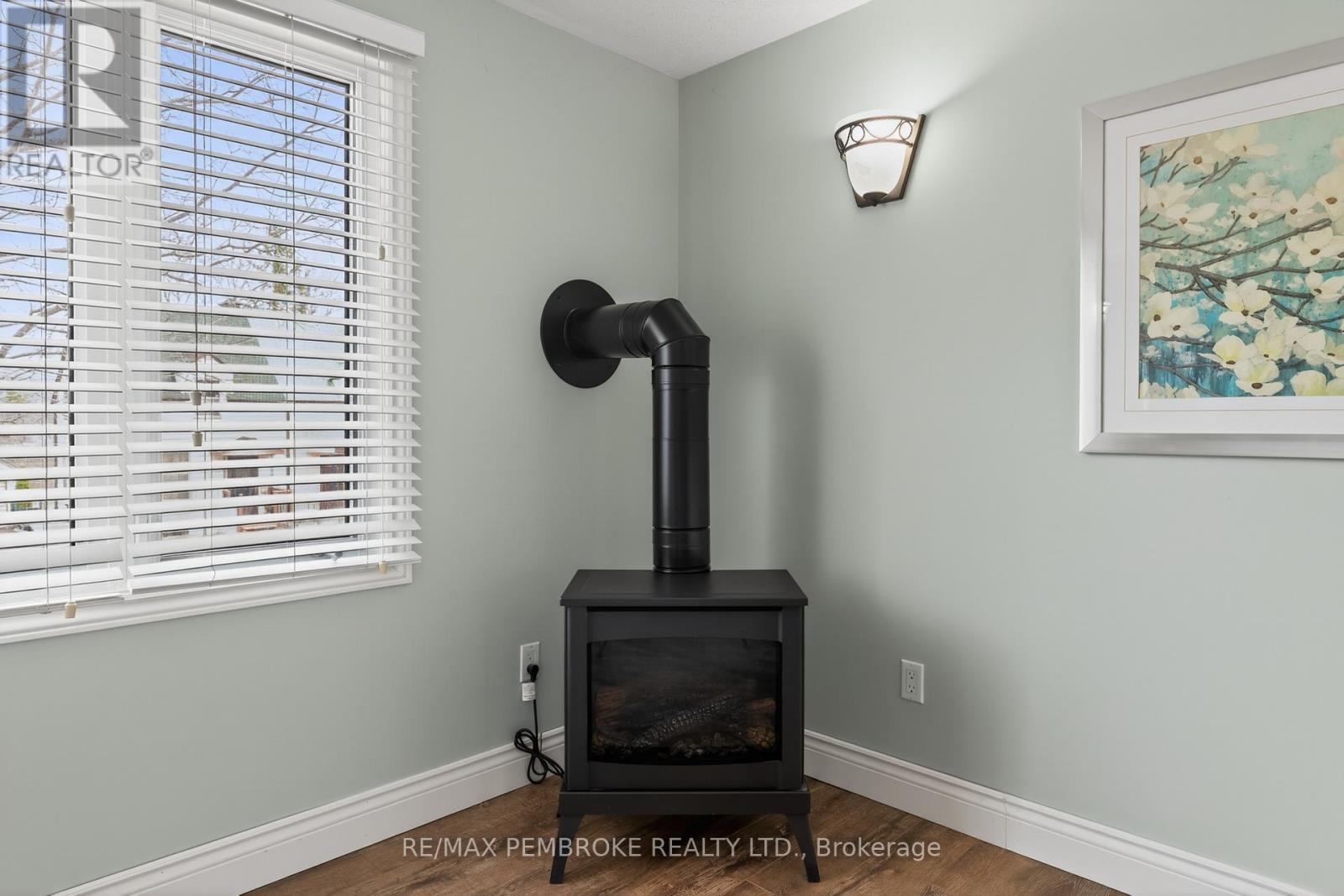 12 Alder Crescent, Deep River, Ontario  K0J 1P0 - Photo 9 - X13047572