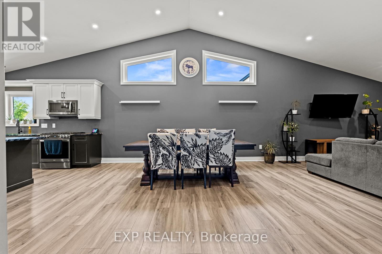 2756 Arrowsmith Court, Fort Erie, Ontario  L0S 1S0 - Photo 12 - X13662298