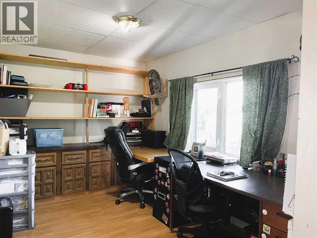 4521 50 Avenue, Grimshaw, Alberta  T0H 1W0 - Photo 10 - A2297531