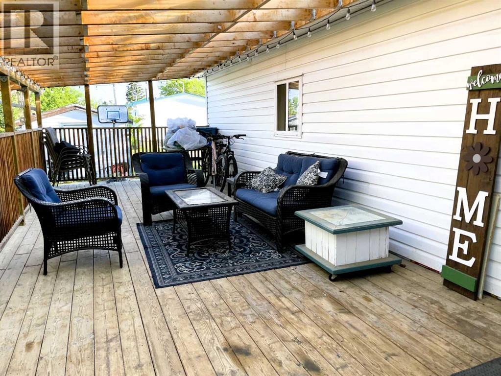 4521 50 Avenue, Grimshaw, Alberta  T0H 1W0 - Photo 2 - A2297531