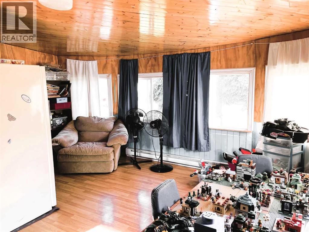 4521 50 Avenue, Grimshaw, Alberta  T0H 1W0 - Photo 12 - A2297531