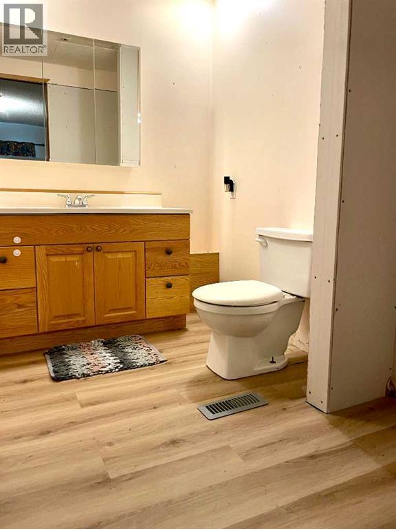 4521 50 Avenue, Grimshaw, Alberta  T0H 1W0 - Photo 25 - A2297531