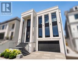 26 CLINTON DRIVE, Richmond Hill, Ontario