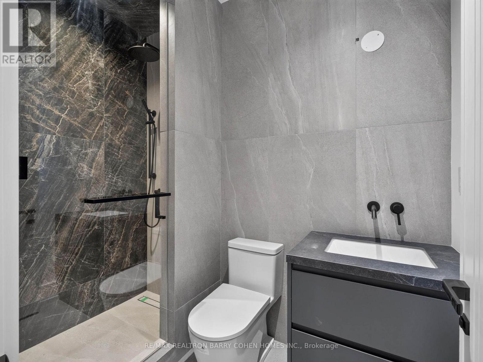 26 Clinton Drive, Richmond Hill, Ontario  L4C 8E2 - Photo 30 - N13647140