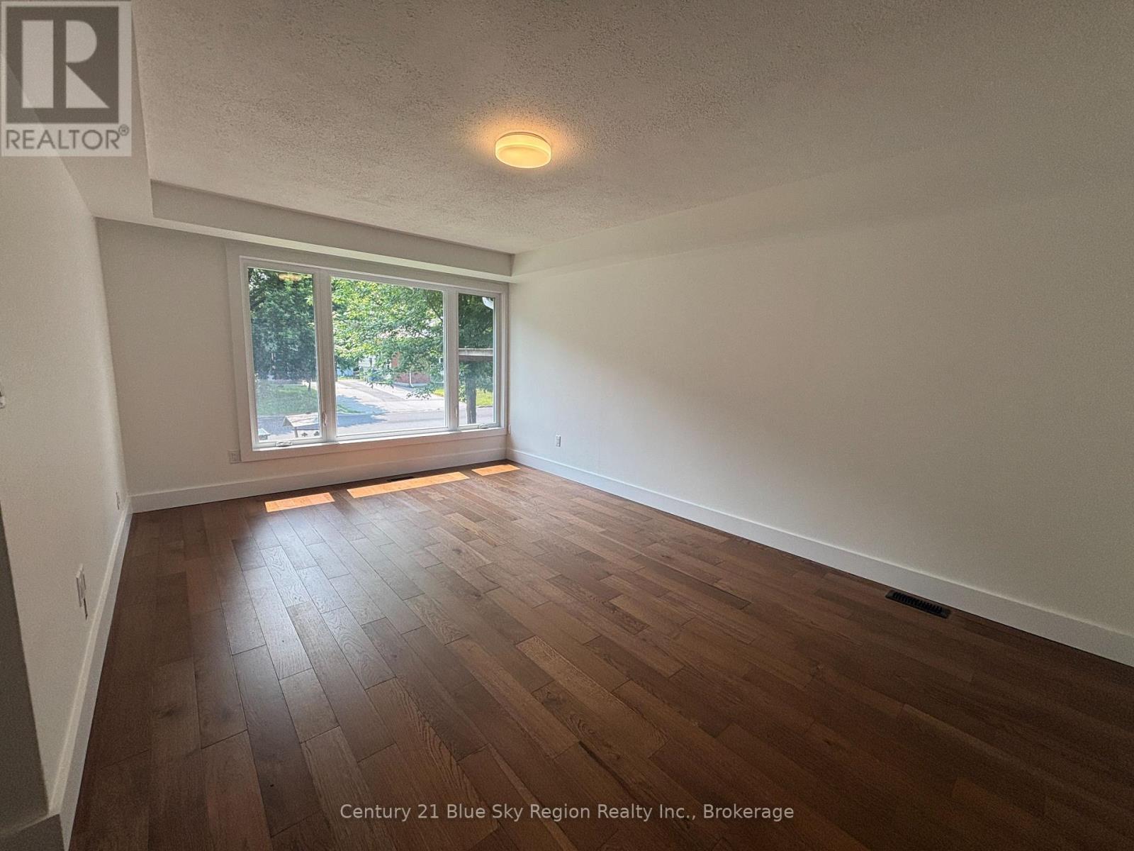 28 Lovell Avenue, North Bay, Ontario  P1A 3R8 - Photo 8 - X13662452