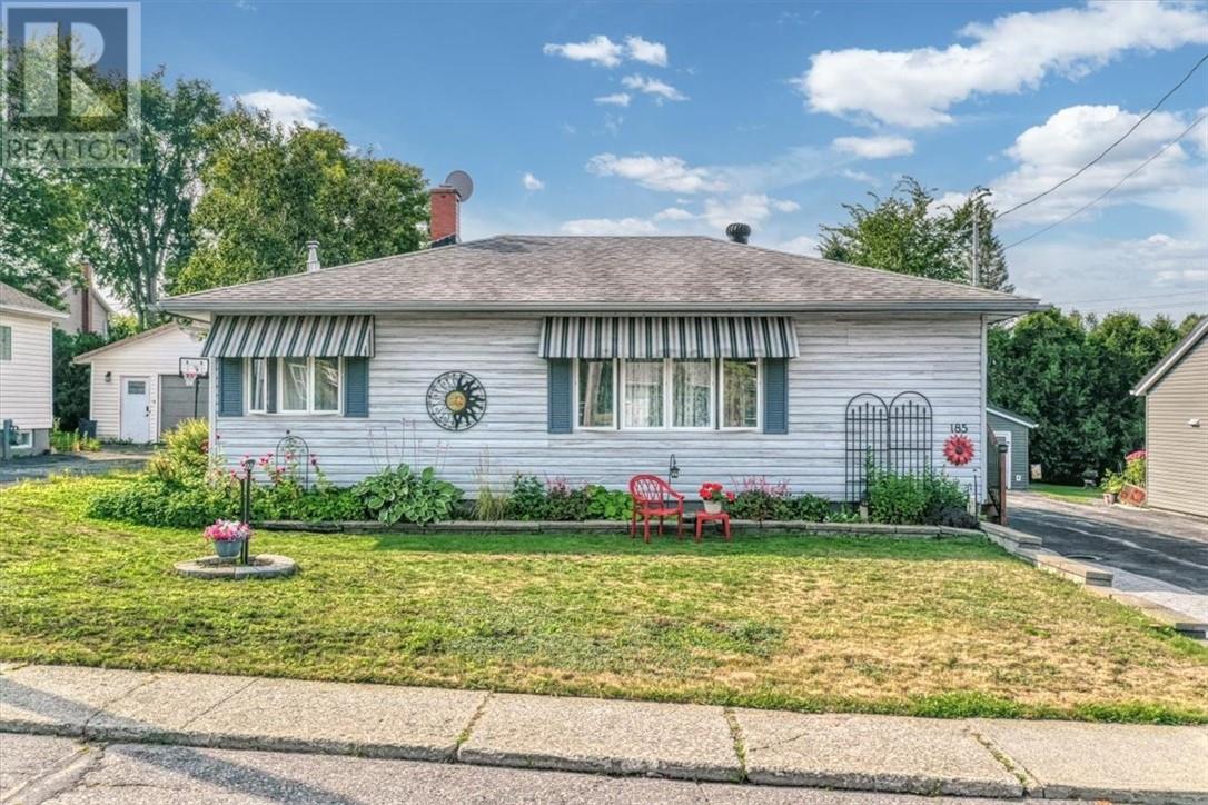 185 Margaret Avenue, Greater Sudbury, Ontario  P3Y 1N1 - Photo 3 - 2129747