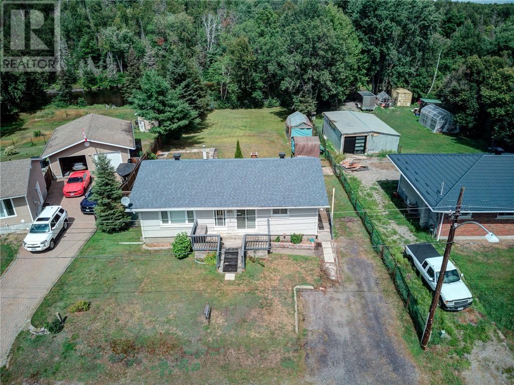 222 Riverside Drive, Dowling, Ontario    - Photo 27 - 2129730
