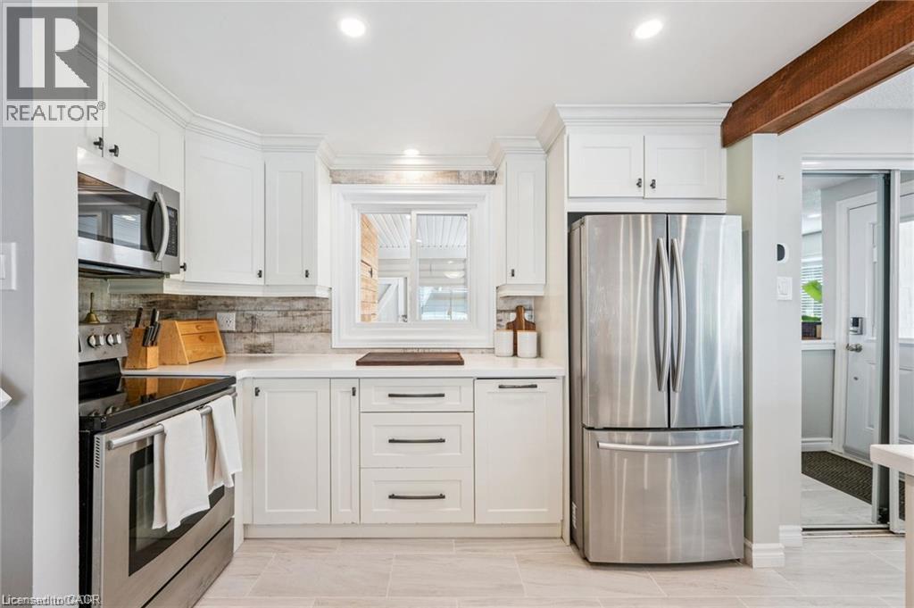 659 Glen Forrest Boulevard, Waterloo, Ontario  N2L 4K4 - Photo 12 - 40854978
