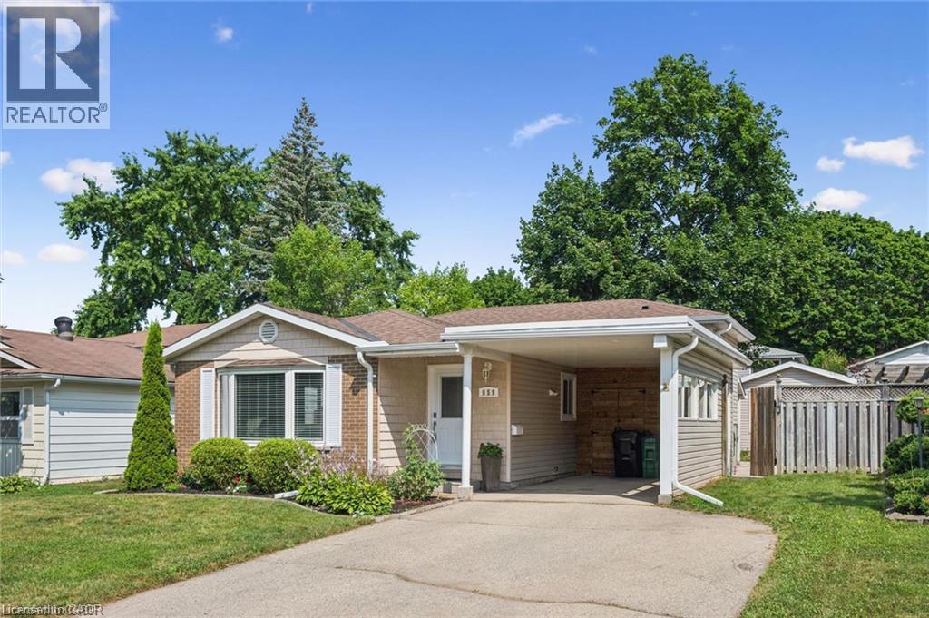 659 Glen Forrest Boulevard, Waterloo, Ontario  N2L 4K4 - Photo 4 - 40854978