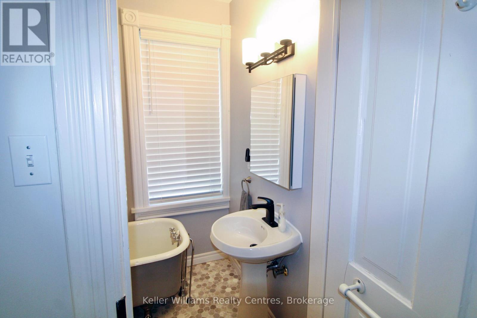 589 8th Avenue, Hanover, Ontario  N4N 2L4 - Photo 23 - X13662208