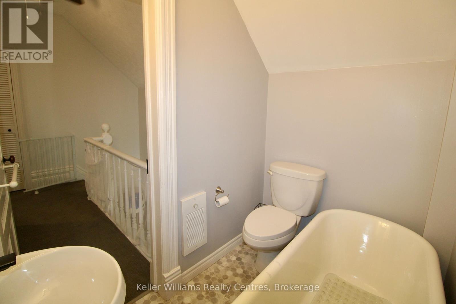 589 8th Avenue, Hanover, Ontario  N4N 2L4 - Photo 24 - X13662208