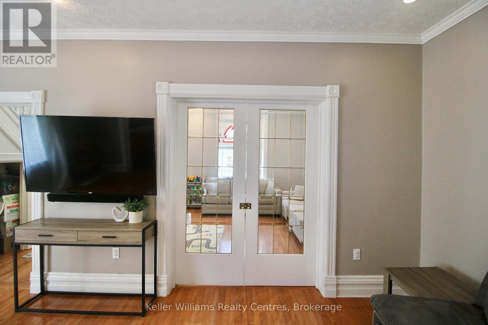 589 8th Avenue, Hanover, Ontario  N4N 2L4 - Photo 6 - X13662208