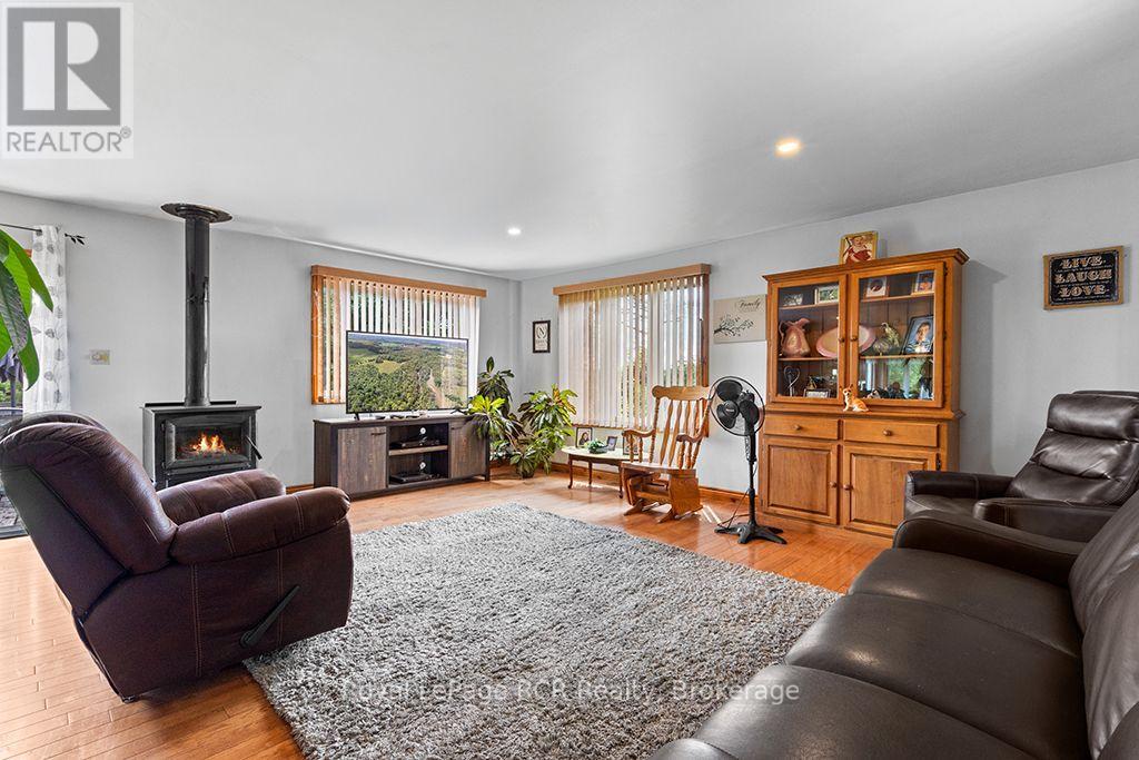 135347 8 Concession, Chatsworth, Ontario  N0H 1K0 - Photo 17 - X13662320