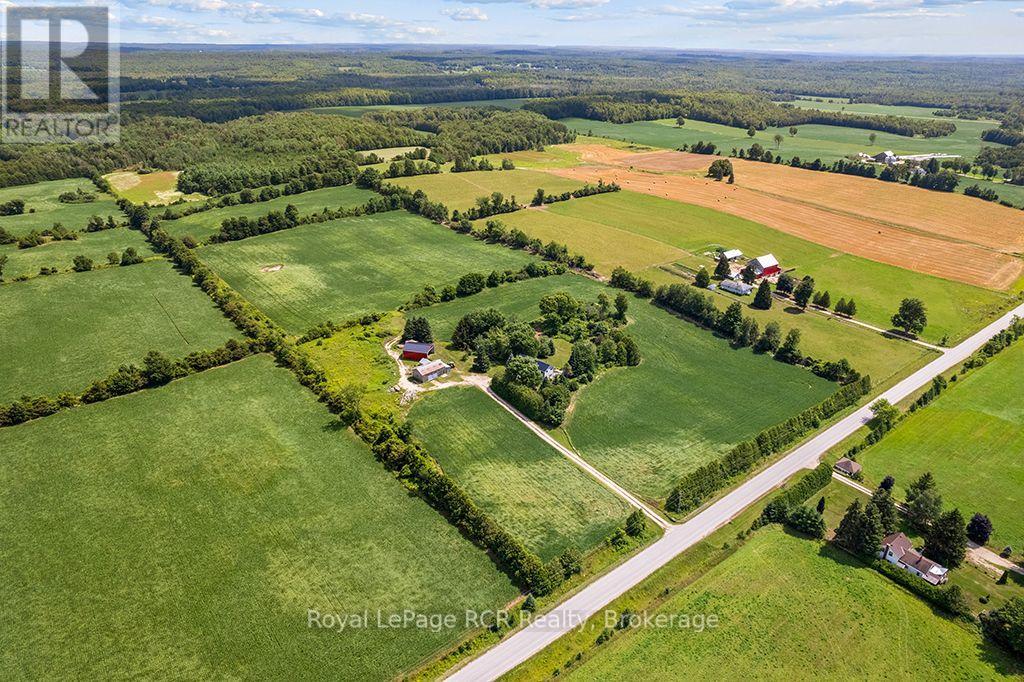 135347 8 Concession, Chatsworth, Ontario  N0H 1K0 - Photo 2 - X13662320