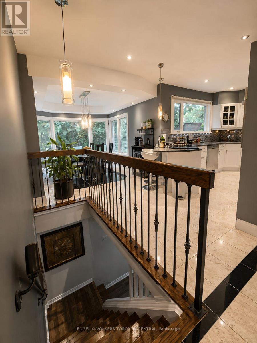 2424 Bayview Avenue, Toronto, Ontario  M2L 1A3 - Photo 13 - C13662094