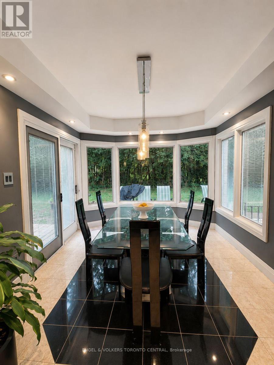 2424 Bayview Avenue, Toronto, Ontario  M2L 1A3 - Photo 14 - C13662094