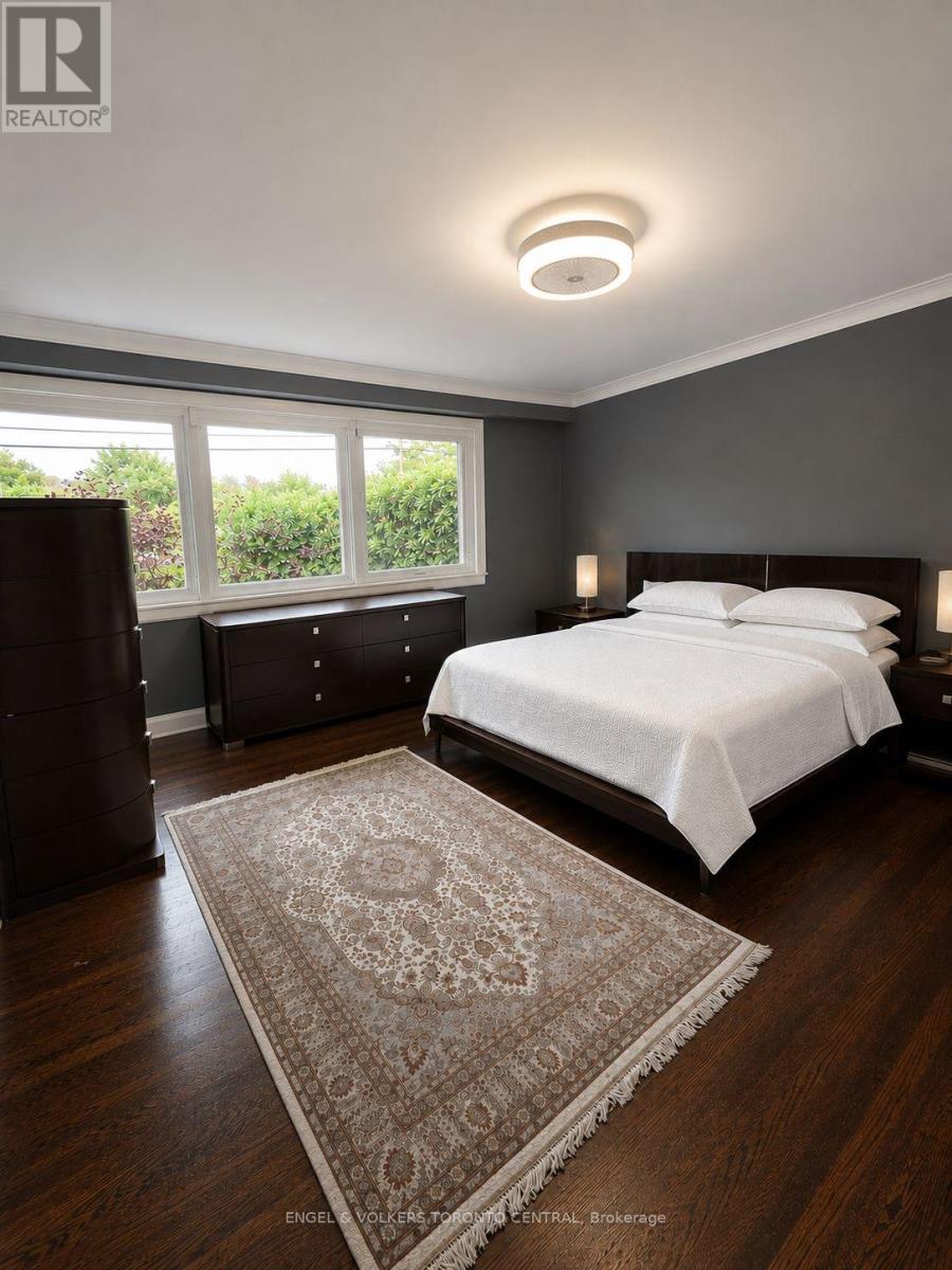 2424 Bayview Avenue, Toronto, Ontario  M2L 1A3 - Photo 15 - C13662094