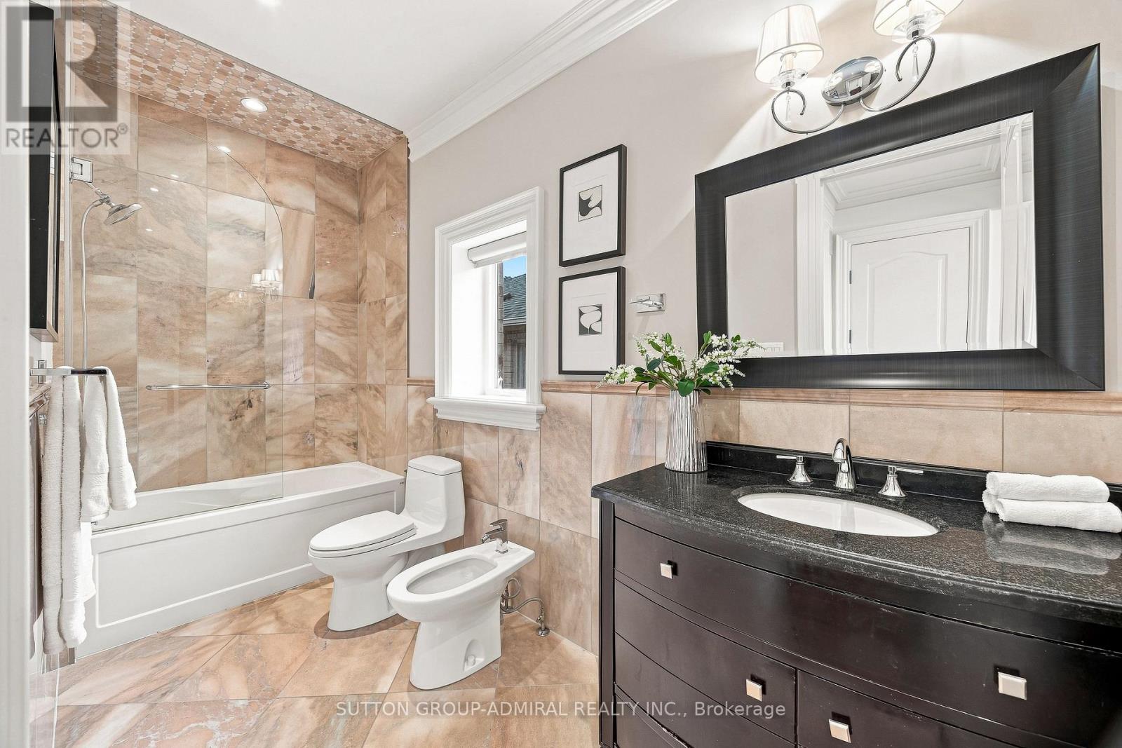216 Haddington Avenue, Toronto, Ontario  M5M 2P8 - Photo 39 - C13662242