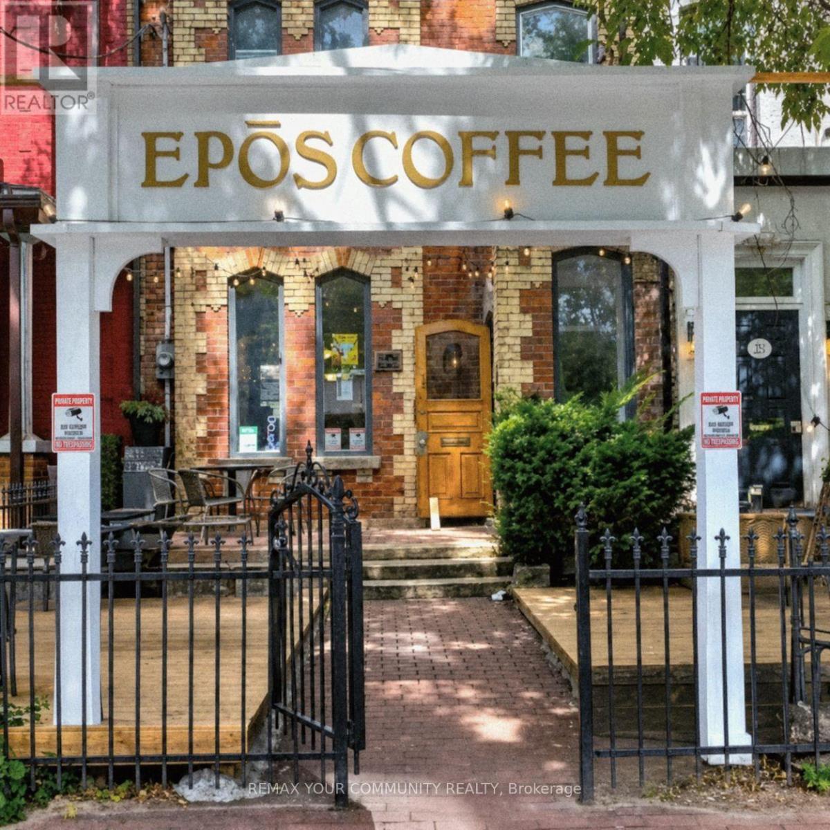 290 Gerrard Street E, Toronto, Ontario  M5A 2G4 - Photo 1 - C13662250