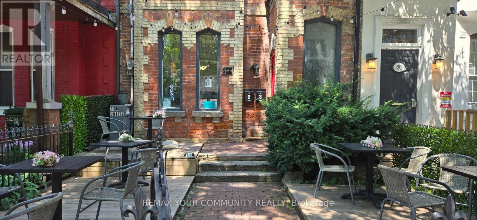 290 Gerrard Street E, Toronto, Ontario  M5A 2G4 - Photo 3 - C13662250