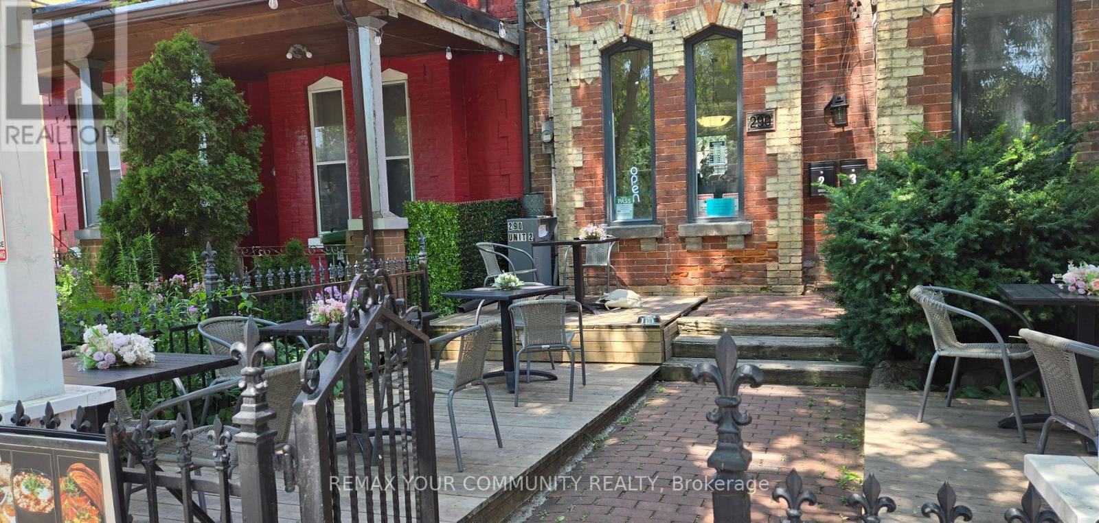 290 Gerrard Street E, Toronto, Ontario  M5A 2G4 - Photo 4 - C13662250