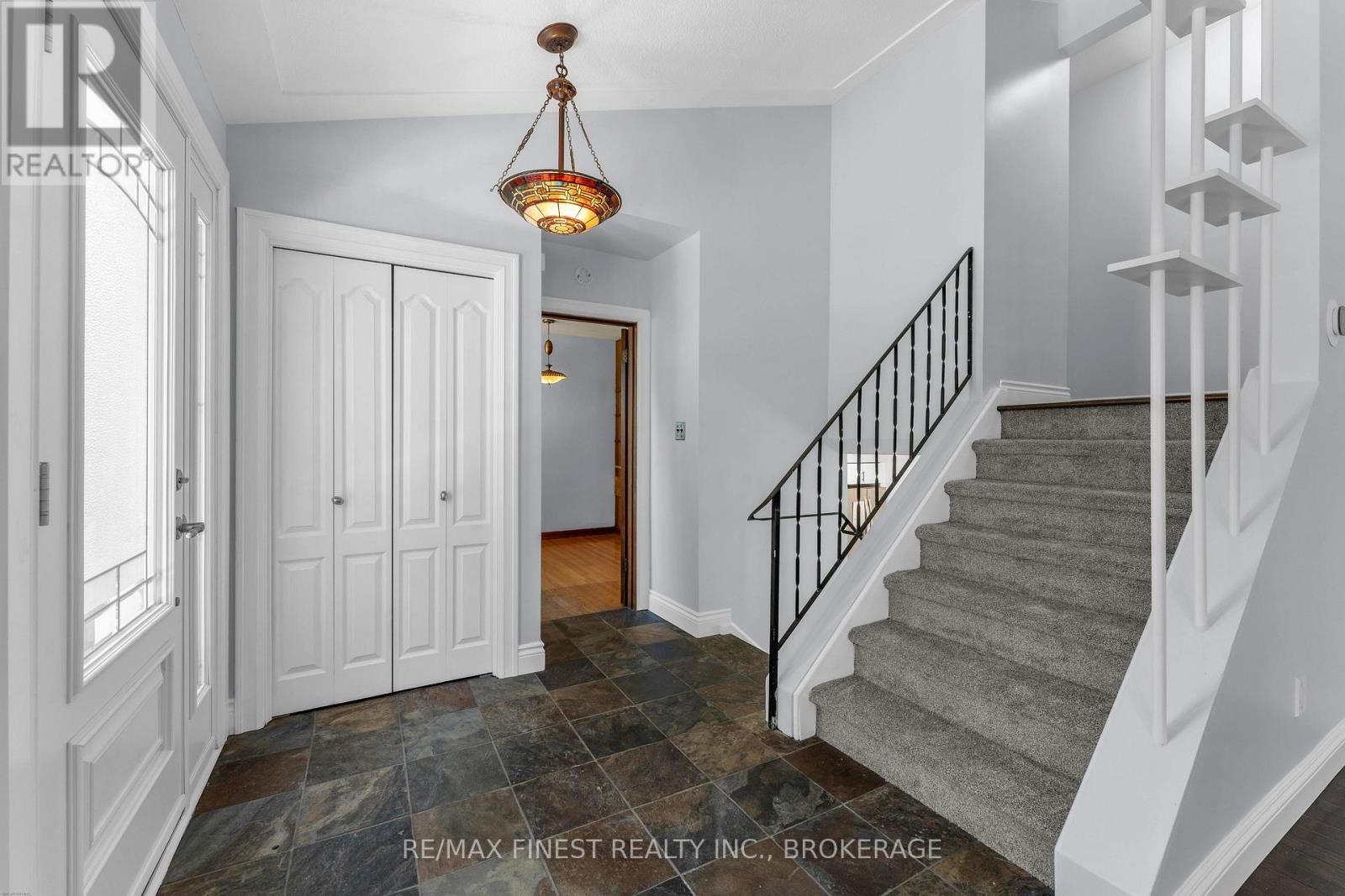 60 Sherwood Drive, Kingston, Ontario  K7M 2E3 - Photo 4 - X13662402