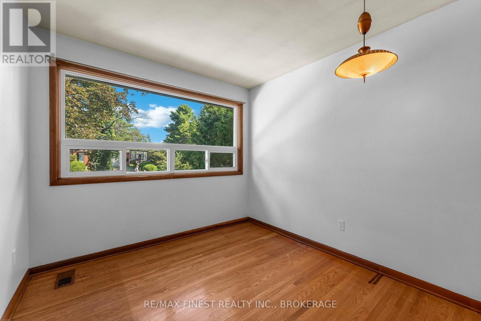 60 Sherwood Drive, Kingston, Ontario  K7M 2E3 - Photo 8 - X13662402